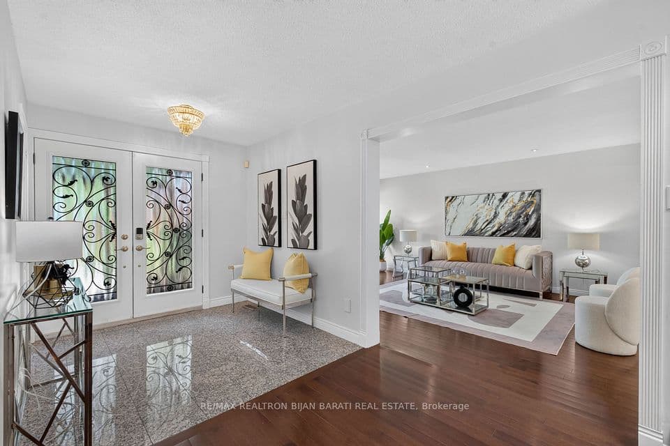 26 Saddletree Drive, Toronto, ON M2H 3L3 – photo 3
