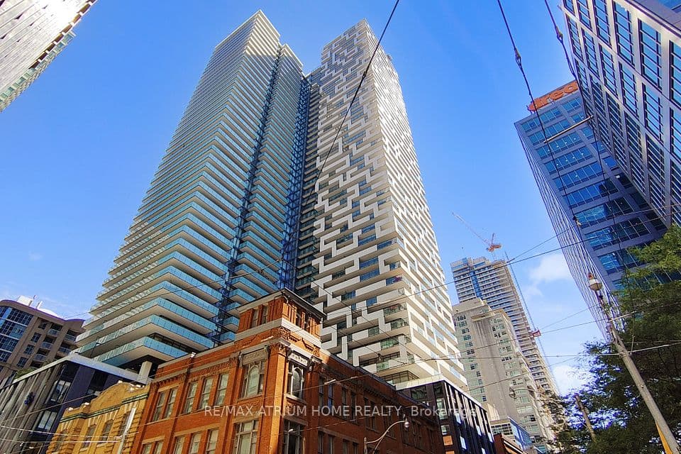 20 LOMBARD Street 3505, Toronto, ON M5C 0A7 – main photo