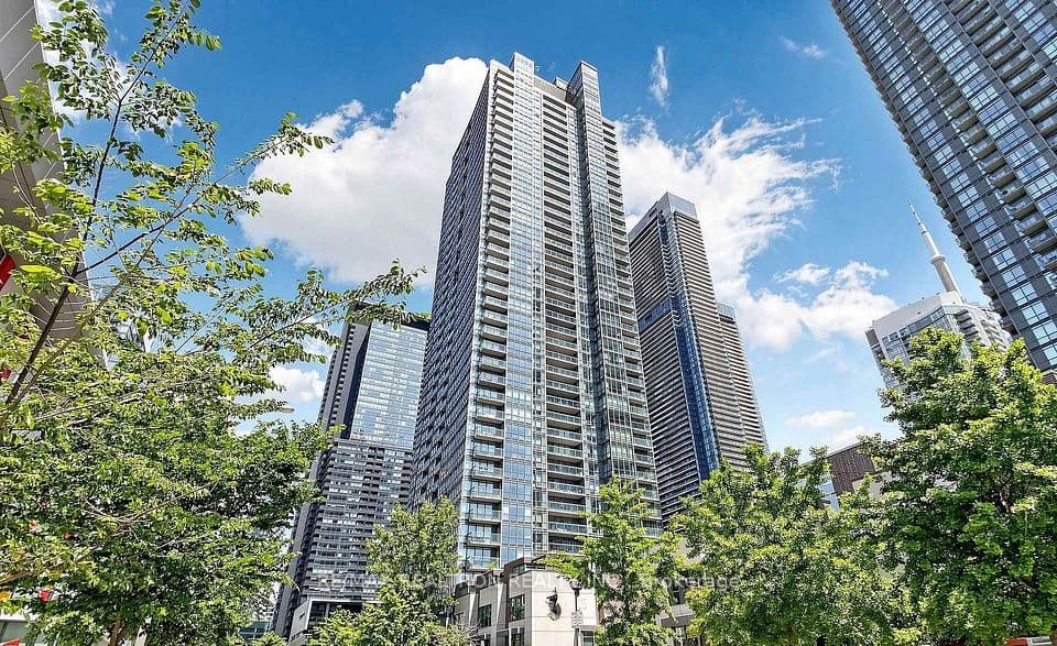 15 Fort York Boulevard 4503, Toronto, ON M5V 3Y4 – photo 2