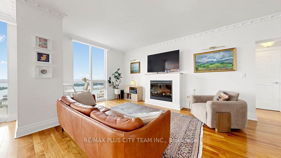 16 Harbour Street 5005, Toronto, ON M5J 2Z7 – photo 2