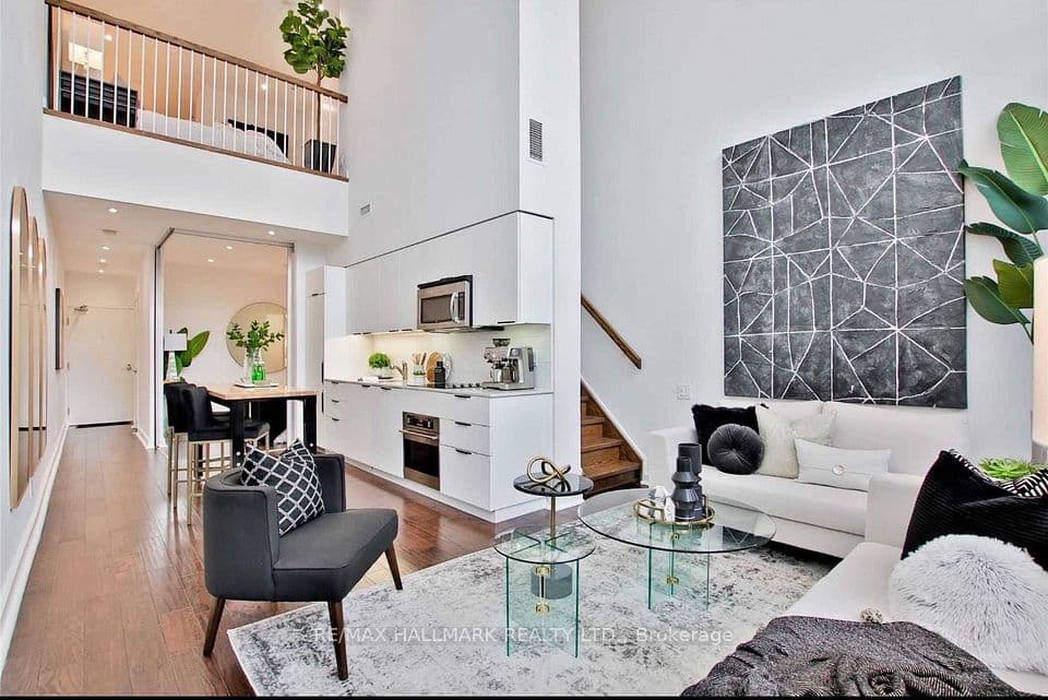 5 Hanna Avenue 108, Toronto, ON M6K 0B3 – main photo