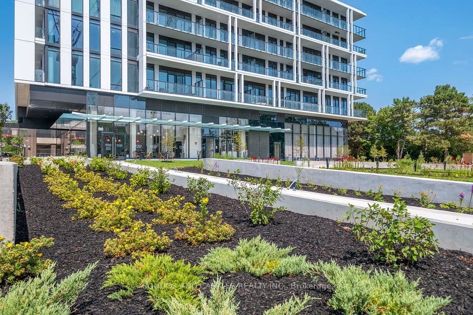 29 Green Trail Court 1805, Toronto, ON M2K 0J9 – photo 2