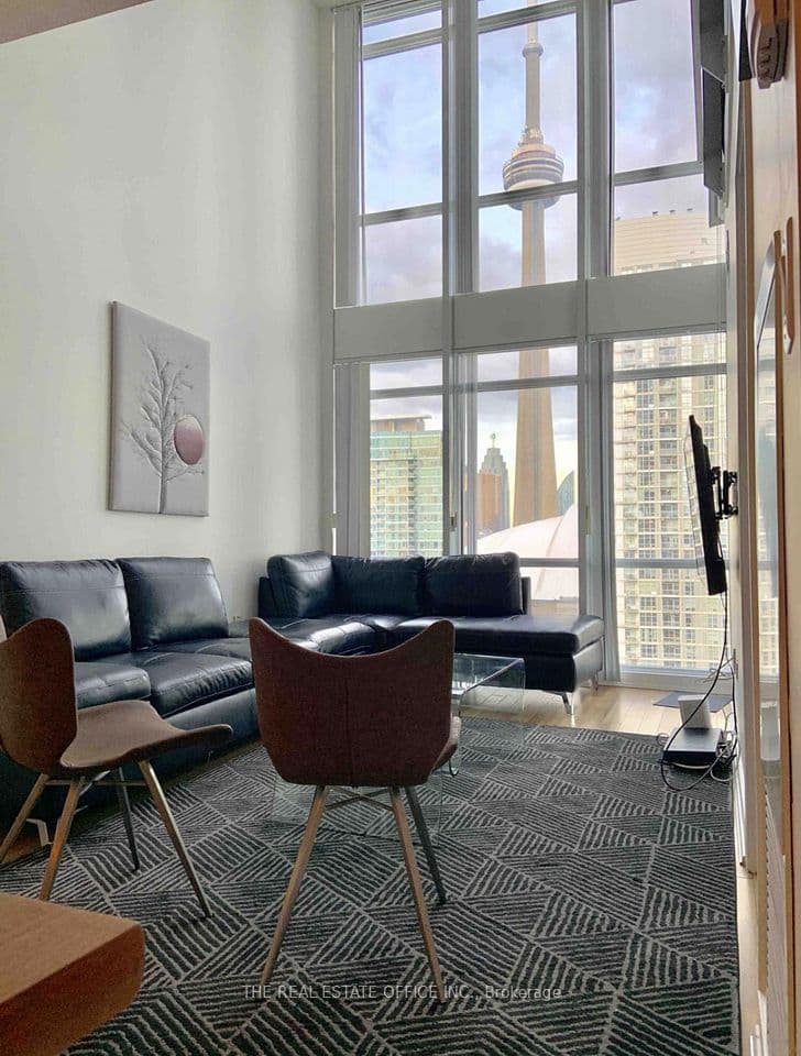 15 Fort York Boulevard 2808, Toronto, ON M5V 3Y4 – main photo