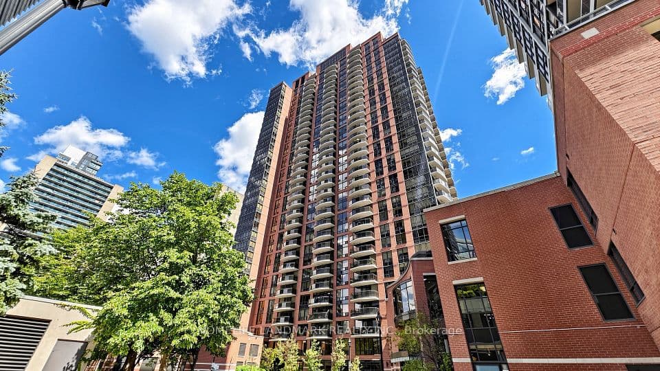 33 Sheppard Avenue E 1105, Toronto, ON M2N 7K1 – main photo