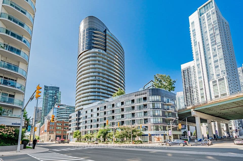 38 Dan Leckie Way 3002, Toronto, ON M5V 2V6 – main photo