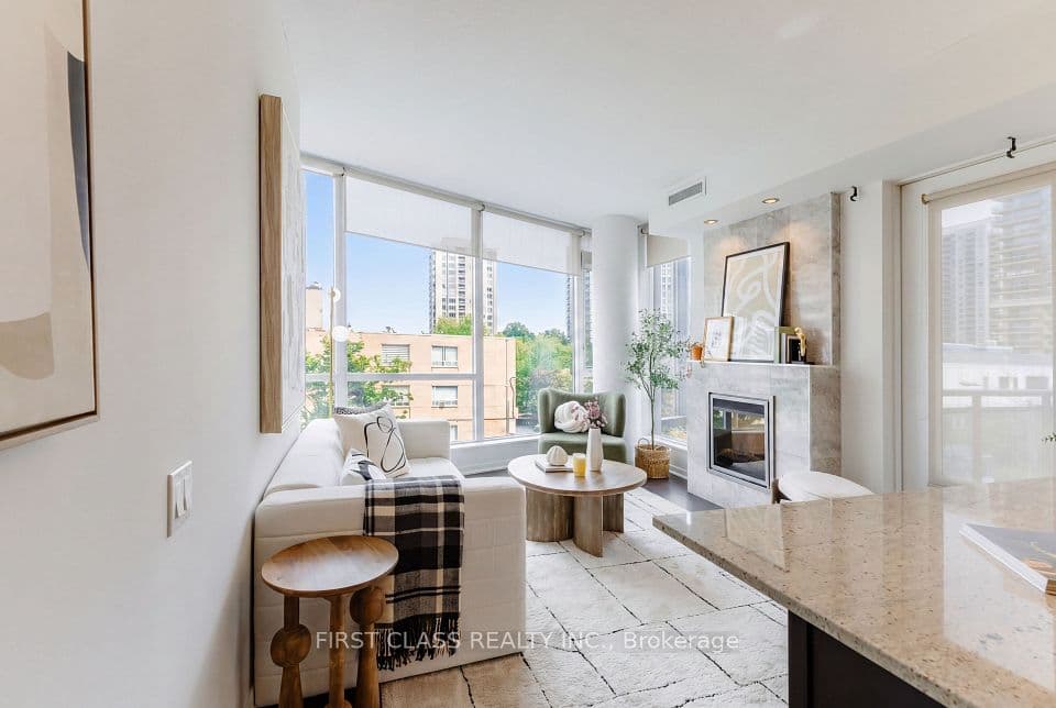 30 Canterbury Place 305, Toronto, ON M2N 0B9 – photo 2