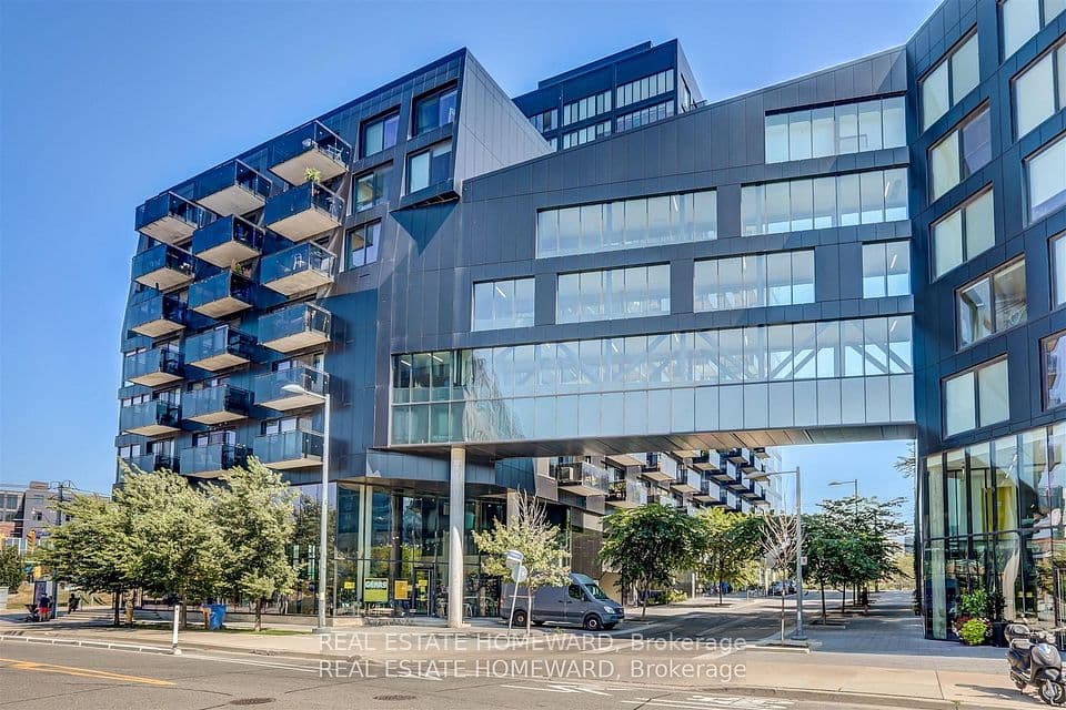 51 Trolley Crescent 817, Toronto, ON M5A 0E9 – photo 2