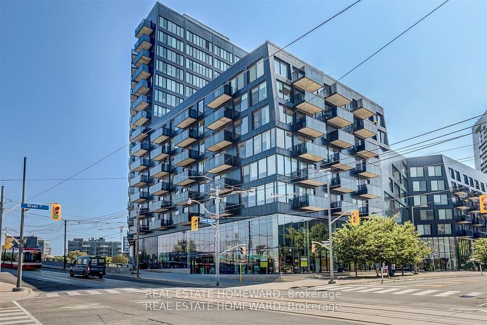 51 Trolley Crescent 817, Toronto, ON M5A 0E9 – main photo