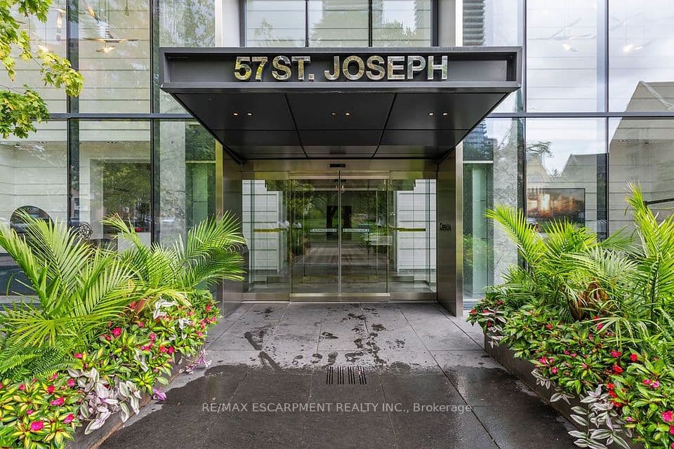 57 St Joseph Street 206, Toronto, ON M5S 0C5 – photo 3
