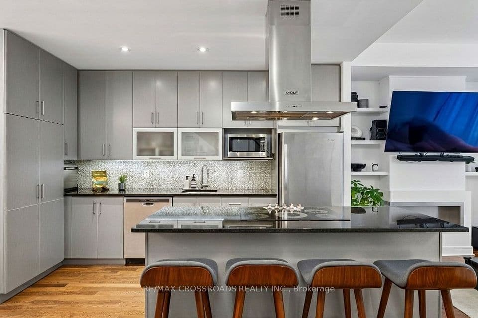 116 George Street 107, Toronto, ON M5A 3S2 – photo 3