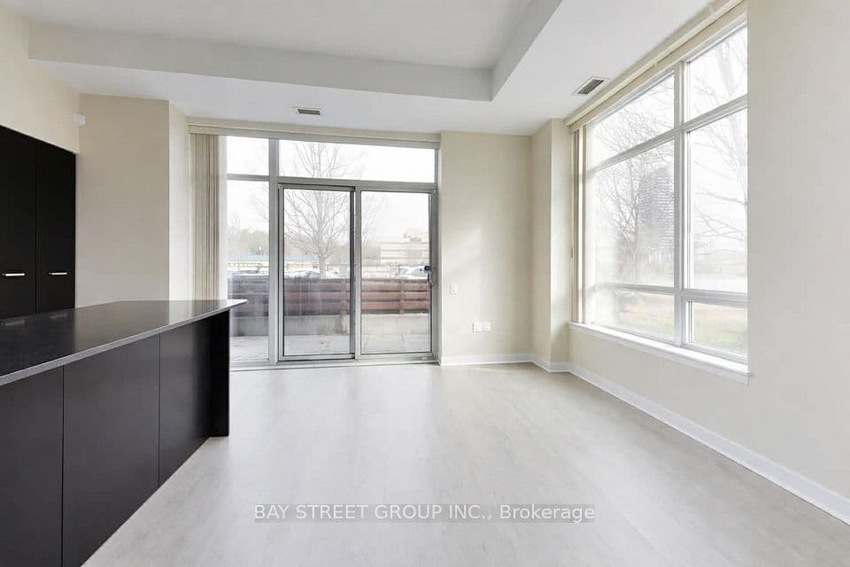 25 Singer Court TH07, Toronto, ON M2K 0B3 – photo 3