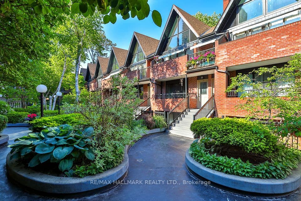 17 Pembroke Street 21, Toronto, ON M5A 2N6 – photo 3
