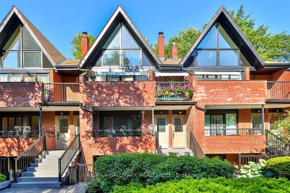 17 Pembroke Street 21, Toronto, ON M5A 2N6 – photo 2