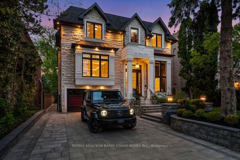 148 Munro Boulevard, Toronto, ON M2P 1C8 – main photo
