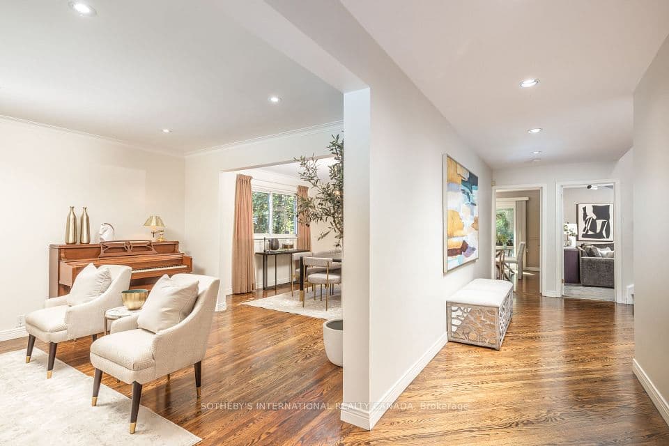 25 Gossamer Avenue, Toronto, ON M2M 2X3 – photo 2