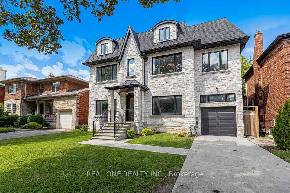 100 Ridelle Avenue, Toronto, ON M6B 1J6 – main photo