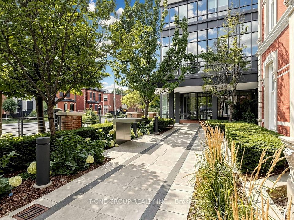 28 Linden Street 1707, Toronto, ON M4Y 0A4 – photo 3