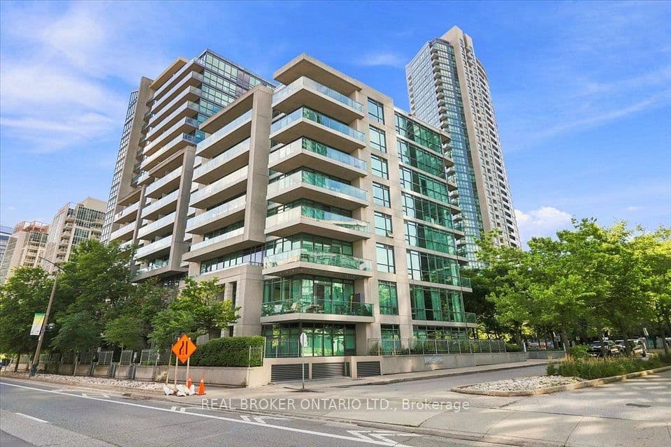 209 Fort York Boulevard 1468, Toronto, ON M5V 4A1 – main photo