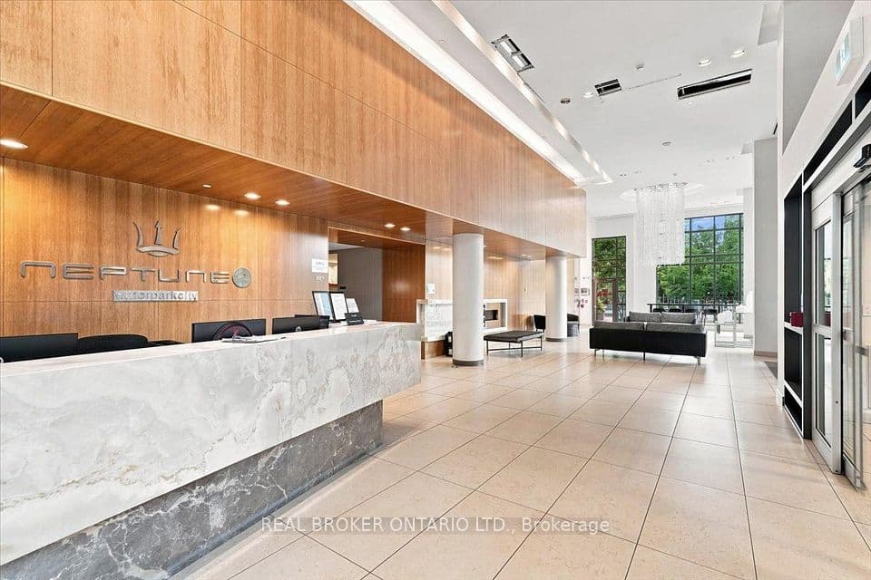 209 Fort York Boulevard 1468, Toronto, ON M5V 4A1 – photo 2