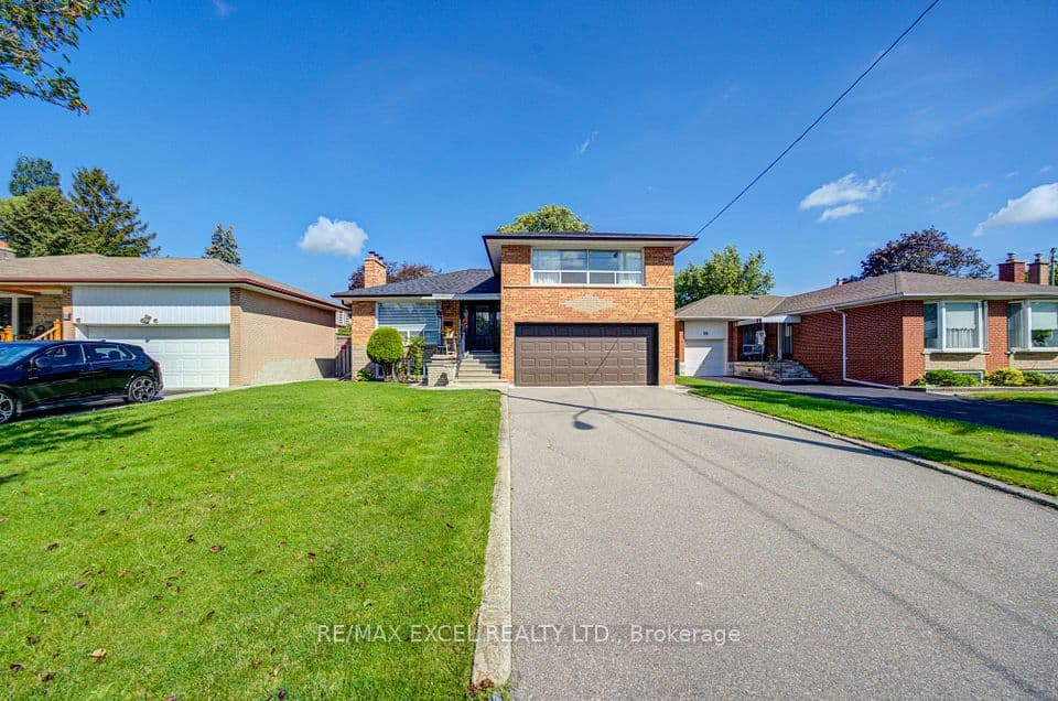 6 Averill Crescent, Toronto, ON M2M 2A9 – main photo