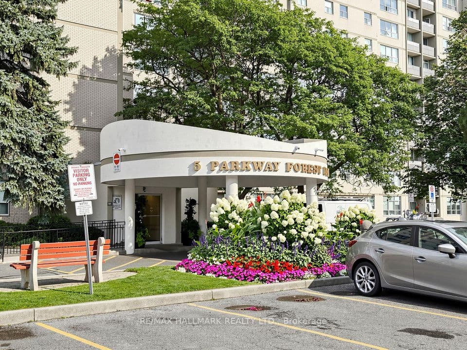 5 Parkway Forest Drive 1609, Toronto, ON M2J 1L2 – photo 2