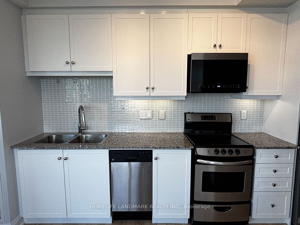 68 Canterbury Placeway 1809, Toronto, ON M2N 0H8 – main photo