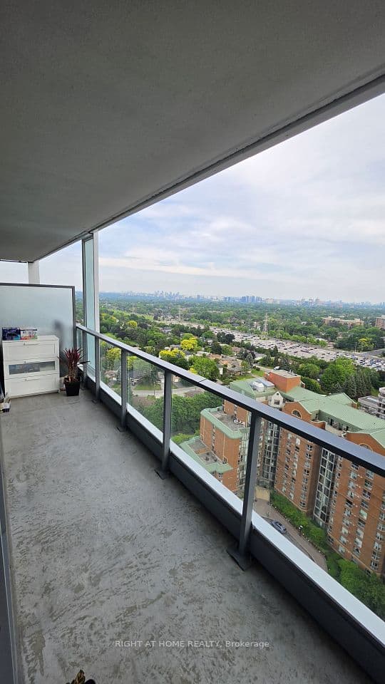 8 Olympic Garden Drive 2304, Toronto, ON M2M 0B9 – main photo