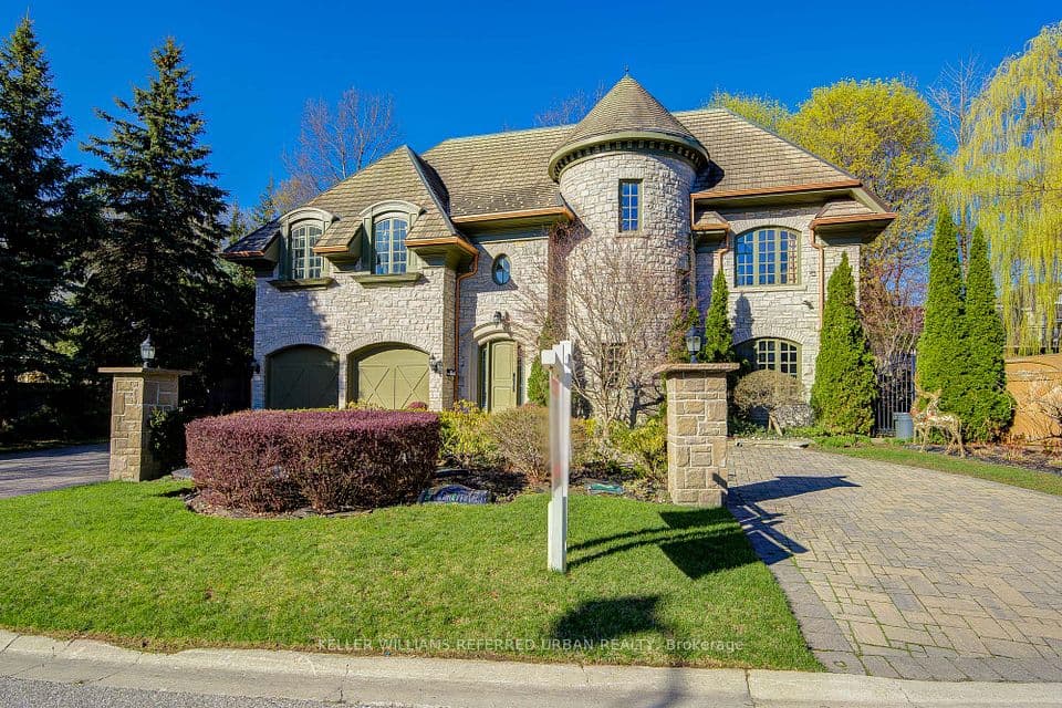 7 Legacy Court, Toronto, ON M2L 2Y7 – main photo