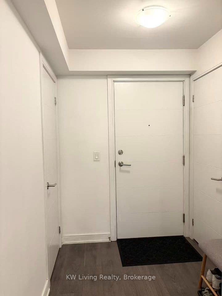 525 Adelaide Street W 1033, Toronto, ON M5V 0N7 – photo 2