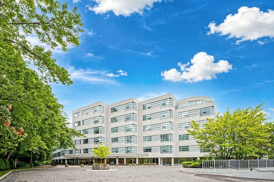 1 Watergarden Way 5, Toronto, ON M2K 2Z7 – main photo