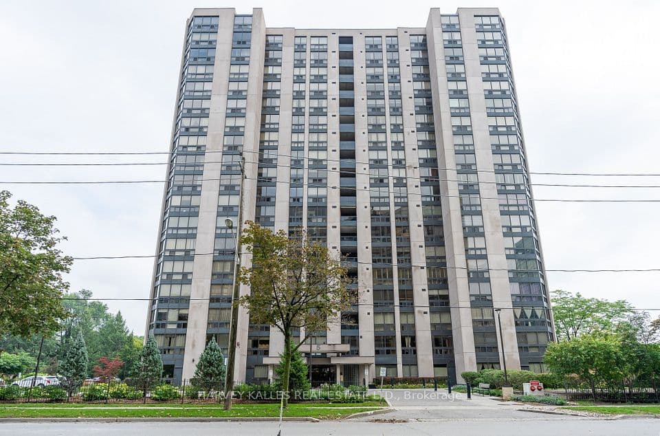 5 Kenneth Avenue 205, Toronto, ON M2N 6M7 – main photo
