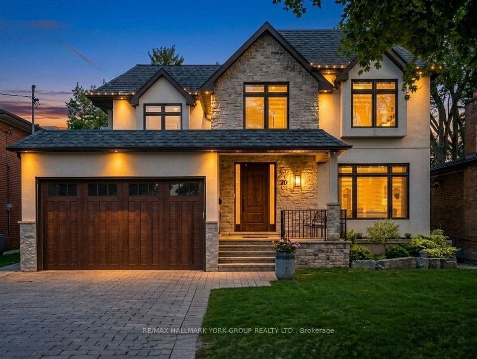 20 Ealing Drive, Toronto, ON M2L 2R5 – main photo