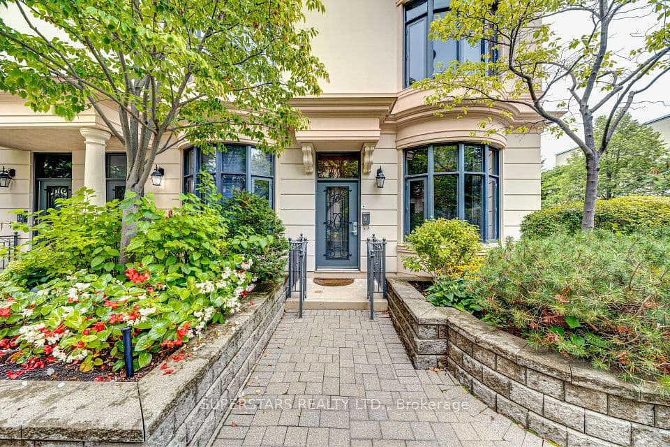 25 Elkhorn Drive 16, Toronto, ON M2K 3E8 – photo 2