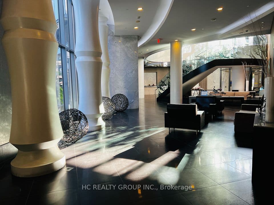 5168 Yonge Street 1712, Toronto, ON M2N 5P6 – photo 3