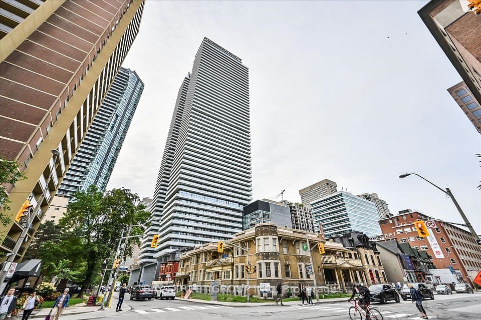 50 Charles Street E LPH4706, Toronto, ON M4Y 0C3 – photo 3
