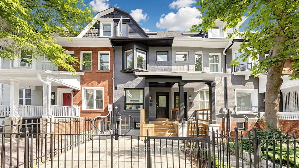 31 1/2 Granby Street, Toronto, ON M5B 1H8 – main photo