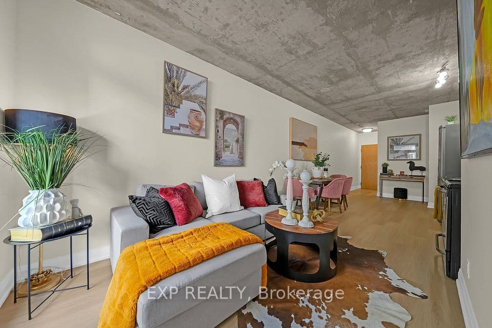 150 Sudbury Street 403, Toronto, ON M6J 3S8 – main photo