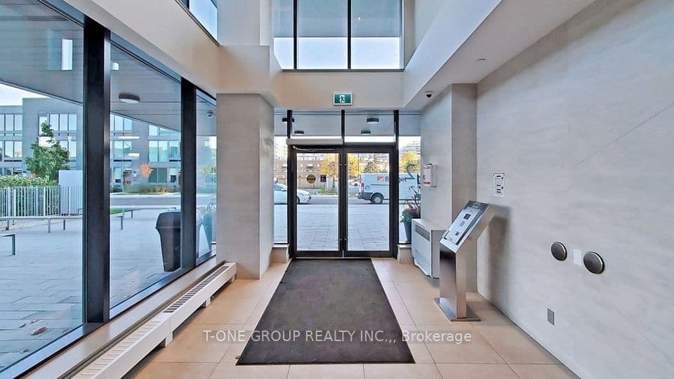 2 Sonic Way 210, Toronto, ON M3C 0P1 – photo 3
