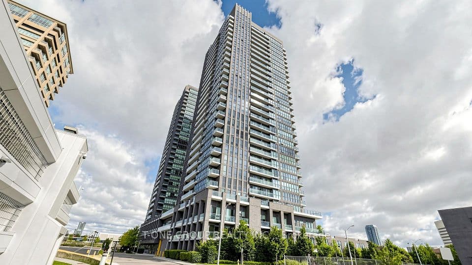 2 Sonic Way 210, Toronto, ON M3C 0P1 – main photo