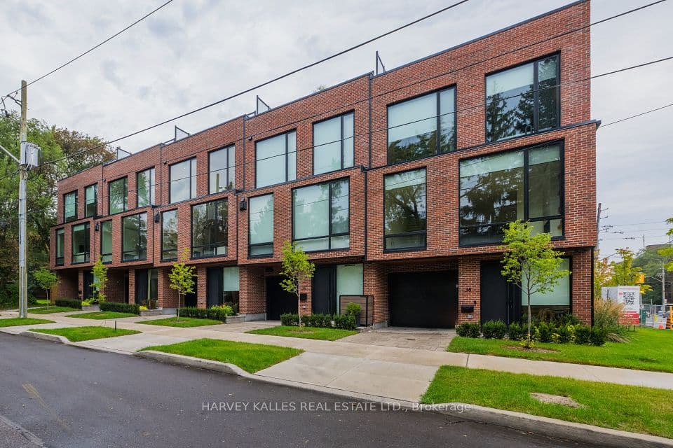 32 Evergreen Gardens, Toronto, ON M4G 1C5 – main photo