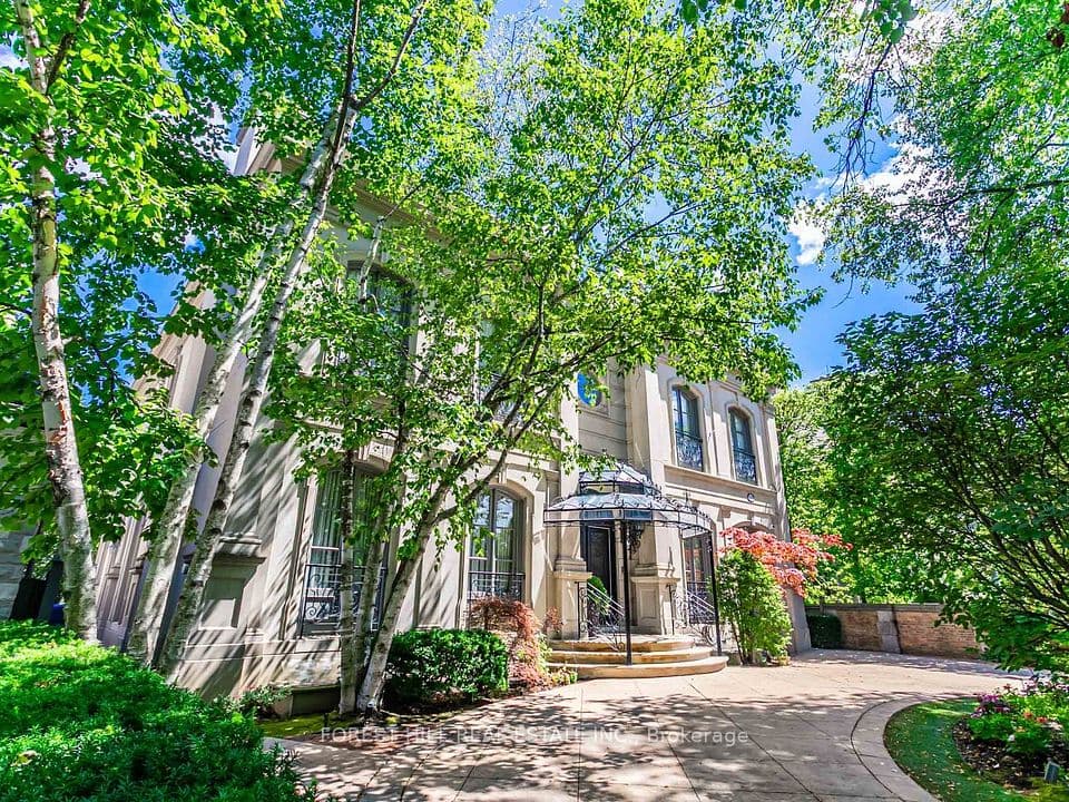 105 Dunvegan Road, Toronto, ON M4V 2P9 – photo 3