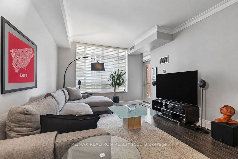 55 Delisle Avenue 707, Toronto, ON M4V 3C2 – photo 2