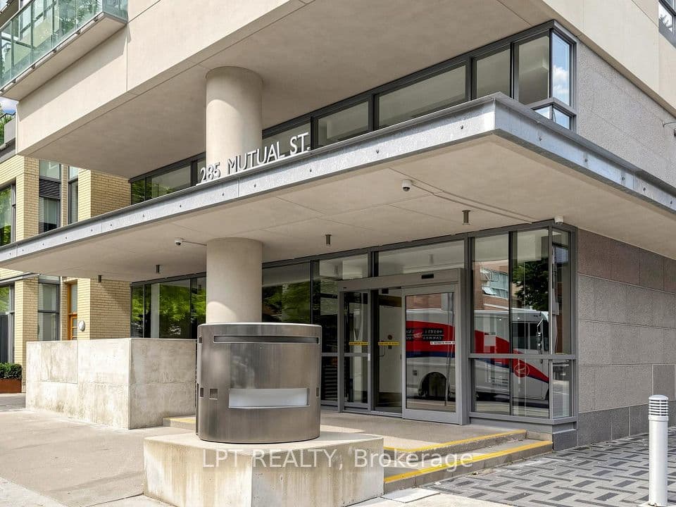 285 Mutual Street 1108, Toronto, ON M4Y 3C5 – photo 2