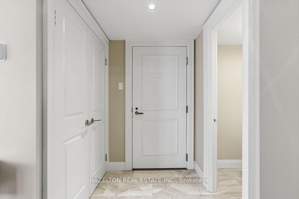 164 Cumberland Street 608, Toronto, ON M5R 1A8 – photo 2