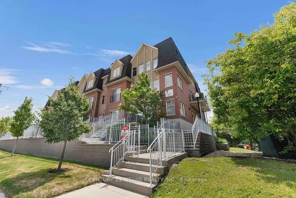 1837 Eglinton Avenue E 222, Toronto, ON M4A 2Y4 – main photo