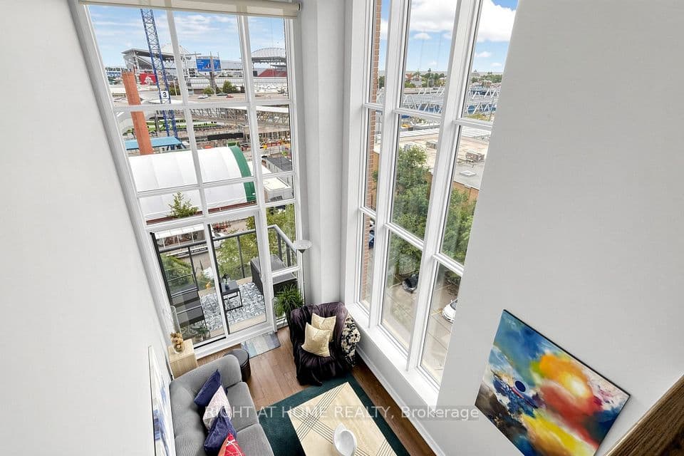 5 Hanna Avenue 510, Toronto, ON M6K 0B3 – main photo