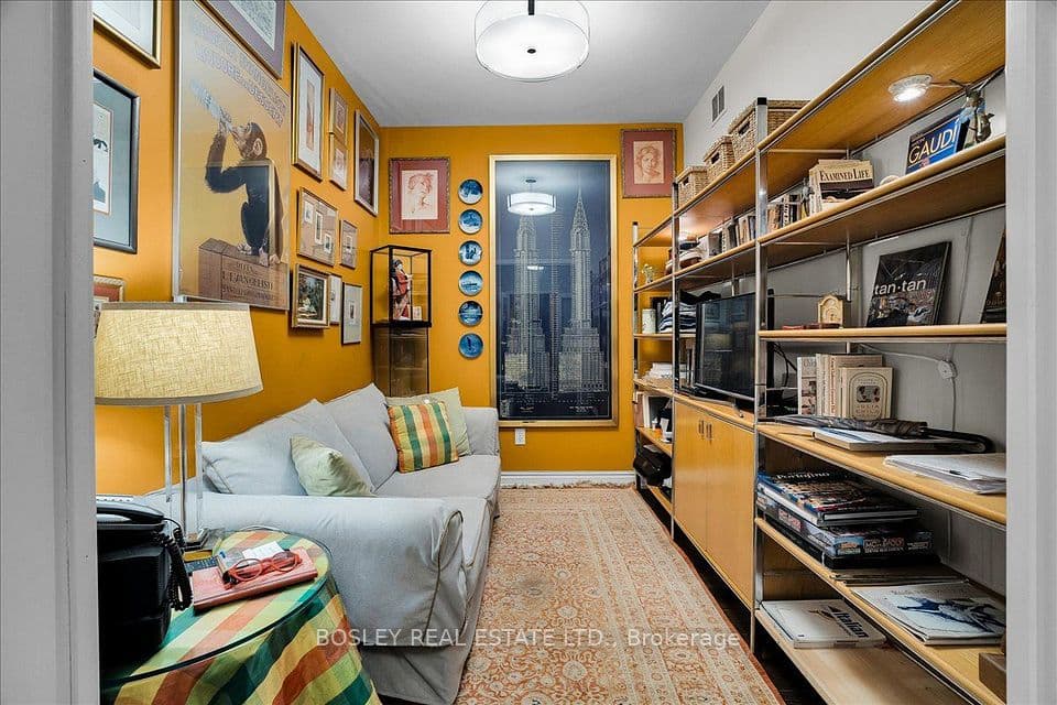 77 McMurrich Street 306, Toronto, ON M5R 3V3 – photo 2