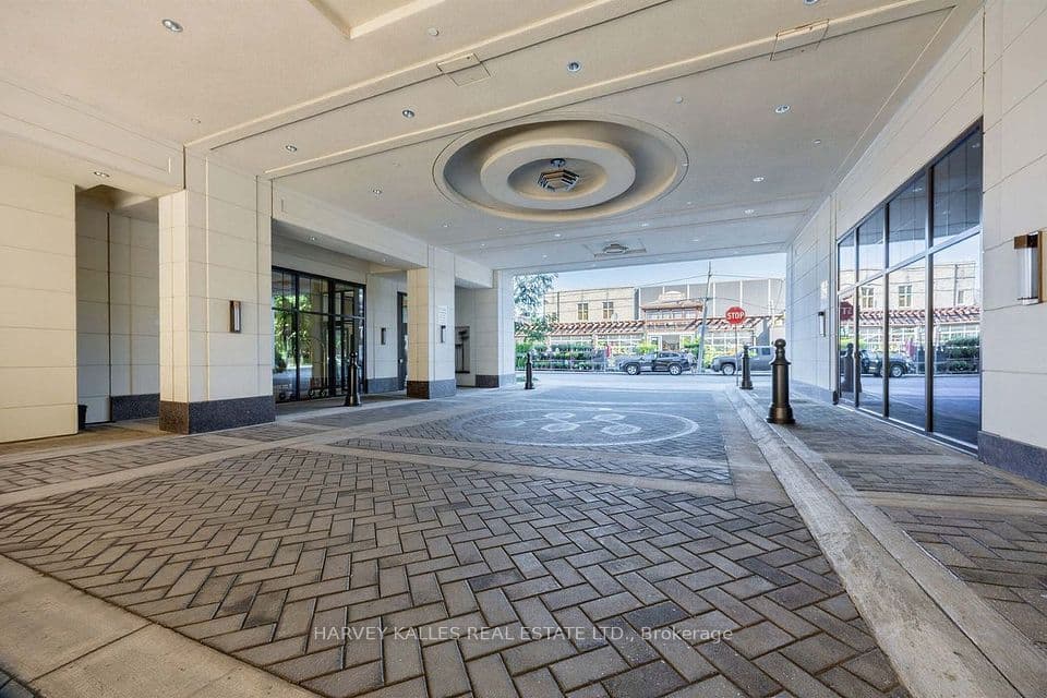 1 Strathgowan Avenue 605, Toronto, ON M4N 0B3 – photo 3