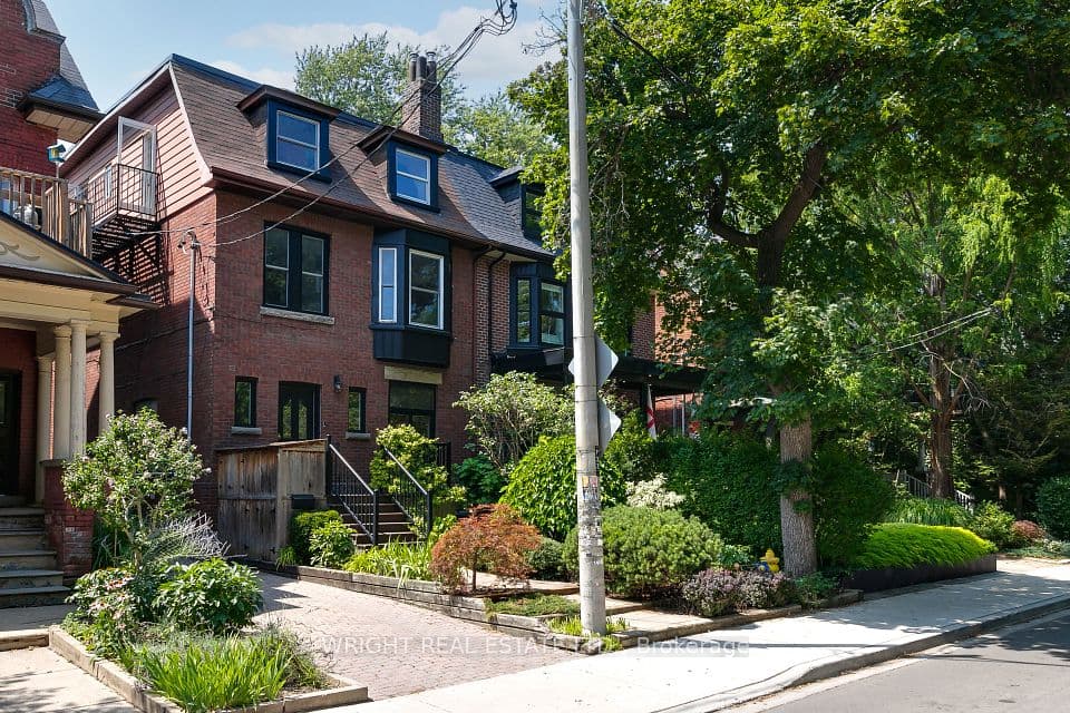 112 Albany Avenue, Toronto, ON M5R 3C4 – photo 2