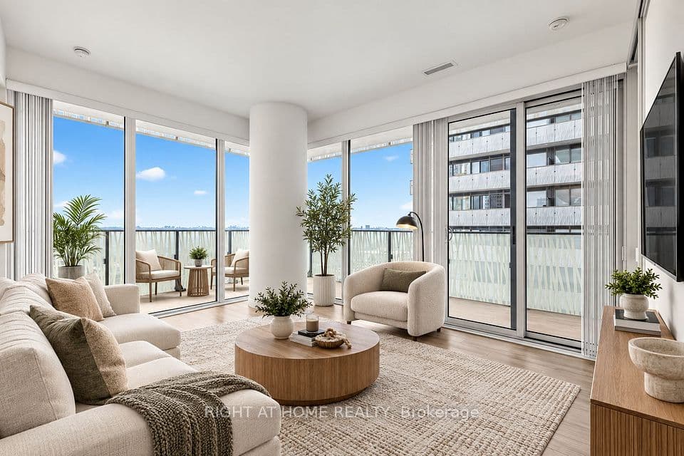 42 Charles Street E 3408, Toronto, ON M4Y 0B7 – photo 2